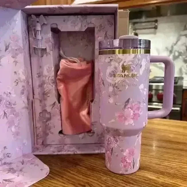 Stanley x LoveShackFancy Flowstate Quencher